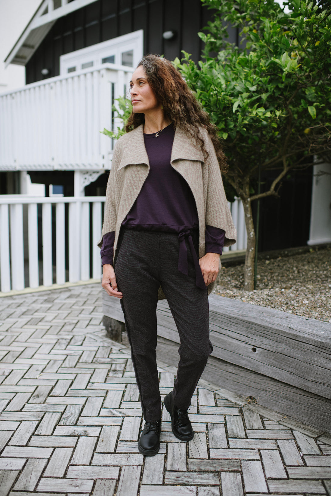 Lothlorian Takahe Cape