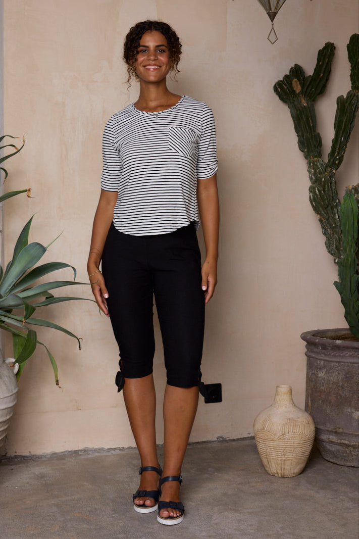 Daisy Chain Tee