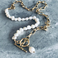 Ada Gold Pearl Necklace