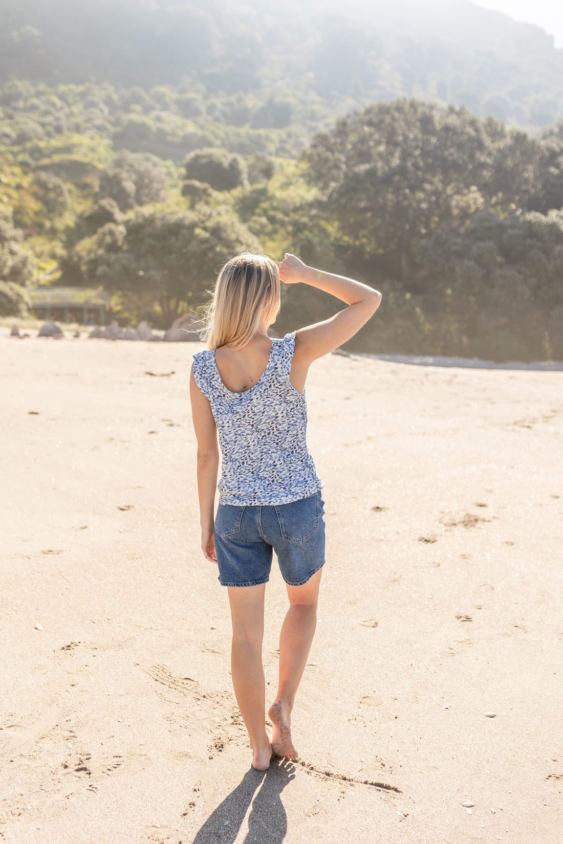 Knot Flutter Tank