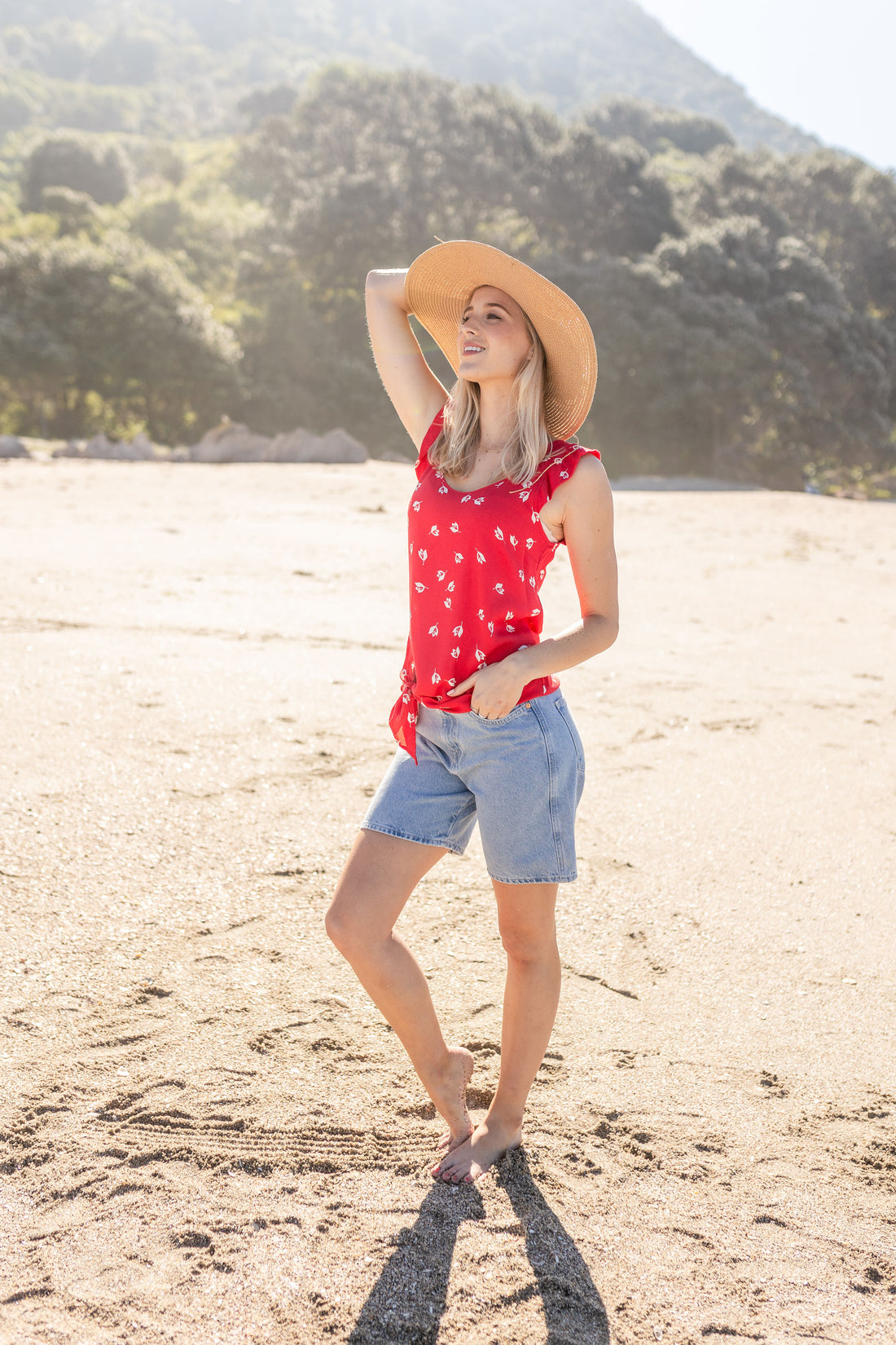 Knot Flutter Tank